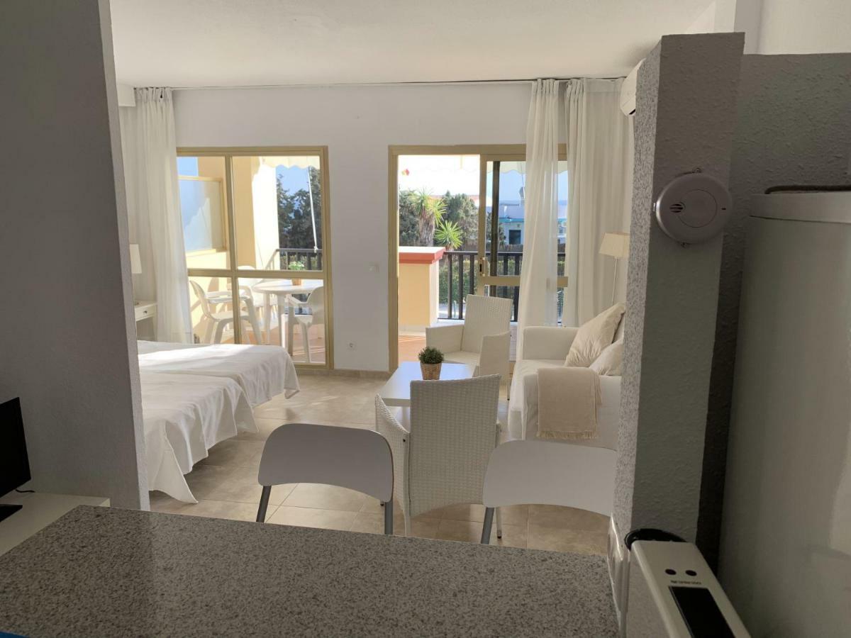Estudio Primera Linea 50 Mtrs Playa. Fibra 600Mb Marbella Kültér fotó